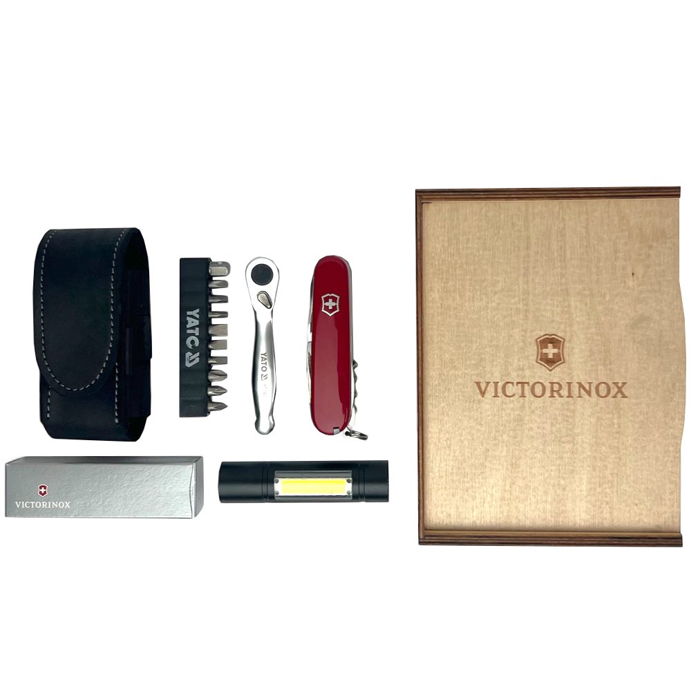 Подарочный комплект Victorinox Spartan Red 1.3603 + трещотка + биты + фонарь + чехол